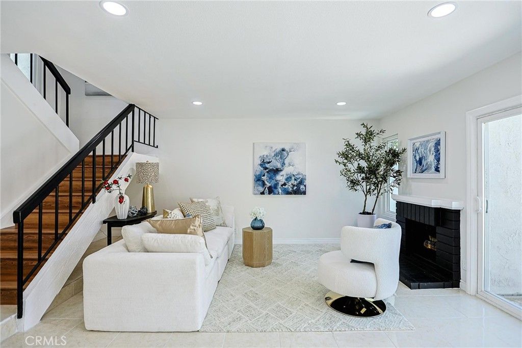 8 Fuchsia, Irvine, CA 92604 — photo 2