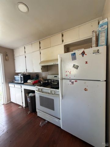 24463 Shady Ln, Covelo, CA 95428