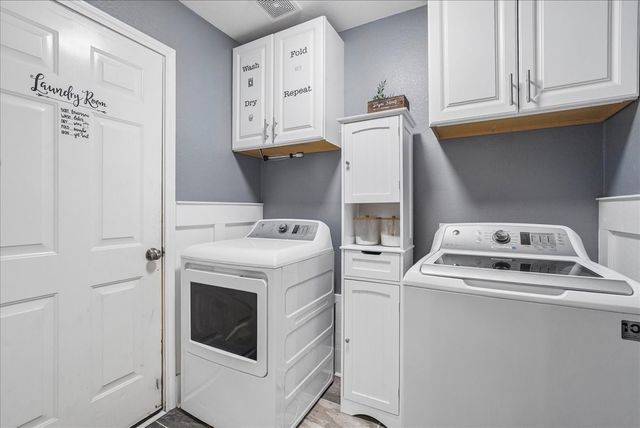 5856 Summerwood Drive, Grand Prairie, TX 75052