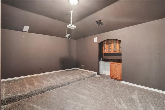 5856 Summerwood Drive, Grand Prairie, TX 75052