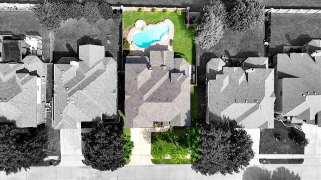 5856 Summerwood Drive, Grand Prairie, TX 75052