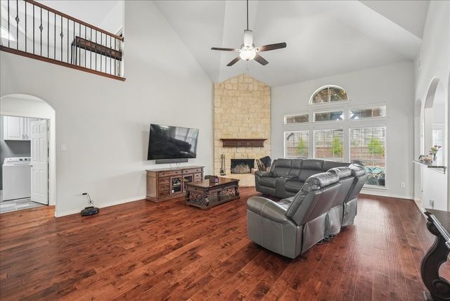 5856 Summerwood Drive, Grand Prairie, TX 75052