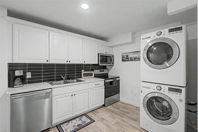 2074 Montrose Drive, East Point, GA 30344