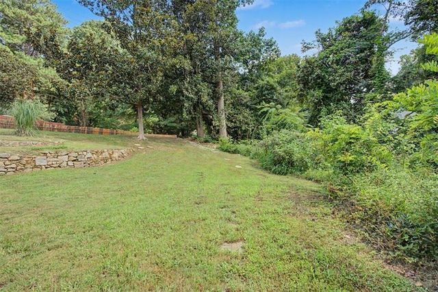 2074 Montrose Drive, East Point, GA 30344