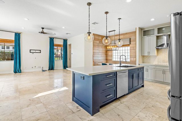 4205 Artesa Drive, Boynton Beach, FL 33436