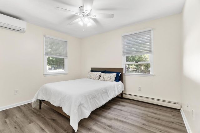 15 Crossman Ave, Attleboro, MA 02703
