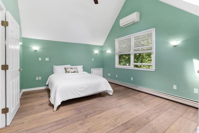 15 Crossman Ave, Attleboro, MA 02703