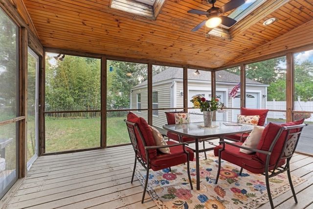 15 Crossman Ave, Attleboro, MA 02703