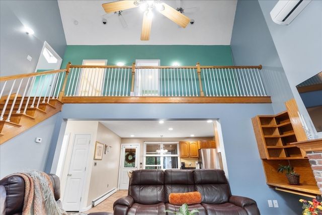 15 Crossman Ave, Attleboro, MA 02703