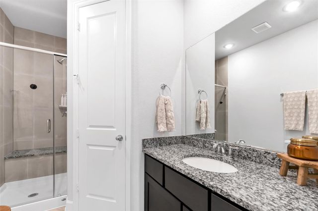 1027 Groveton Ridge Lane, Pinehurst, TX 77362