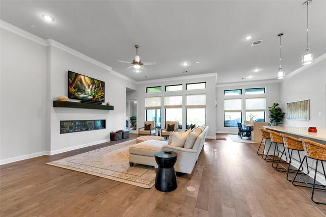 1027 Groveton Ridge Lane, Pinehurst, TX 77362