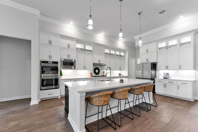 1027 Groveton Ridge Lane, Pinehurst, TX 77362
