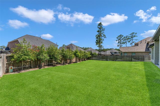 1027 Groveton Ridge Lane, Pinehurst, TX 77362