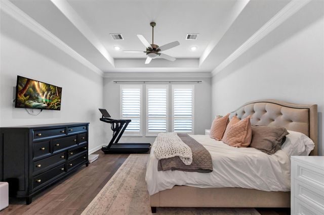 1027 Groveton Ridge Lane, Pinehurst, TX 77362