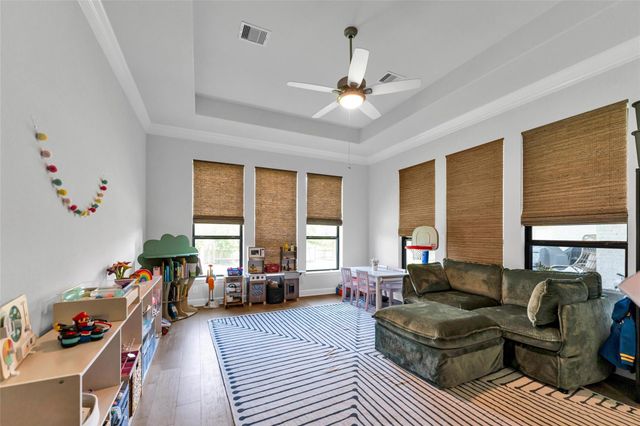 1027 Groveton Ridge Lane, Pinehurst, TX 77362