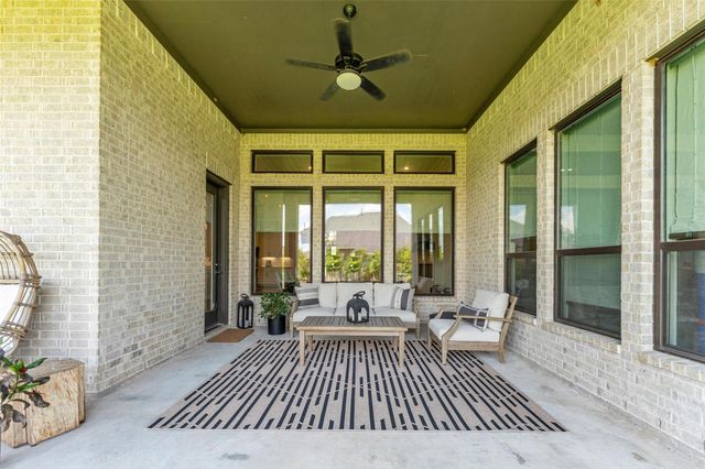1027 Groveton Ridge Lane, Pinehurst, TX 77362