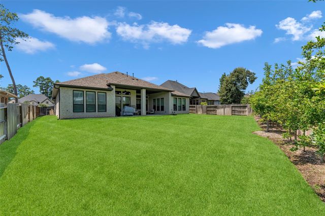 1027 Groveton Ridge Lane, Pinehurst, TX 77362