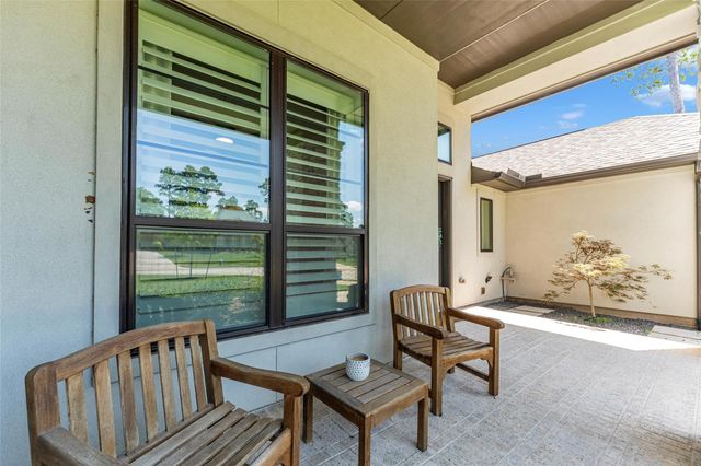 1027 Groveton Ridge Lane, Pinehurst, TX 77362