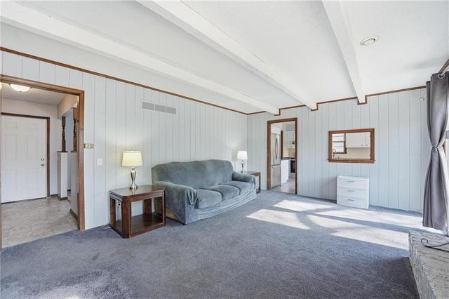 10401 W 93rd Terrace, Overland Park, KS 66214