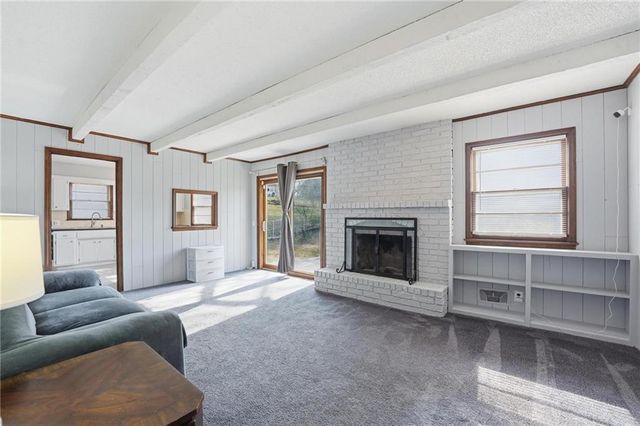 10401 W 93rd Terrace, Overland Park, KS 66214