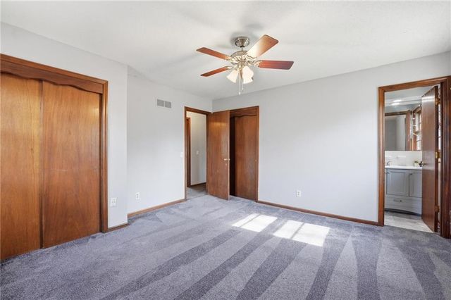 10401 W 93rd Terrace, Overland Park, KS 66214