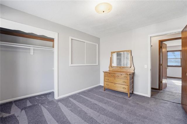 10401 W 93rd Terrace, Overland Park, KS 66214