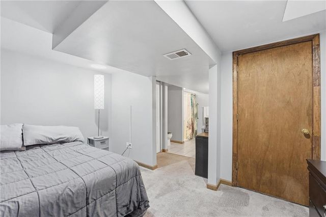 10401 W 93rd Terrace, Overland Park, KS 66214