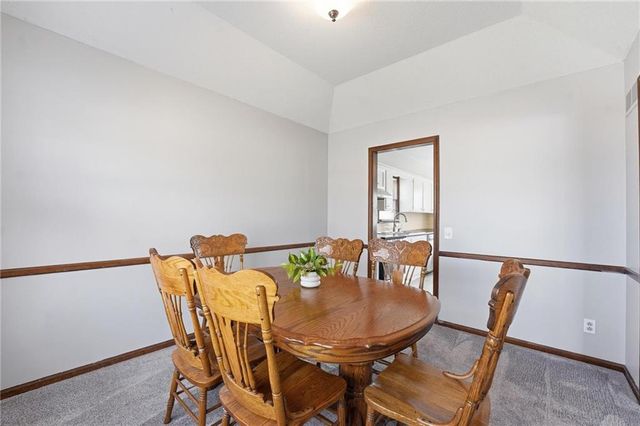 10401 W 93rd Terrace, Overland Park, KS 66214