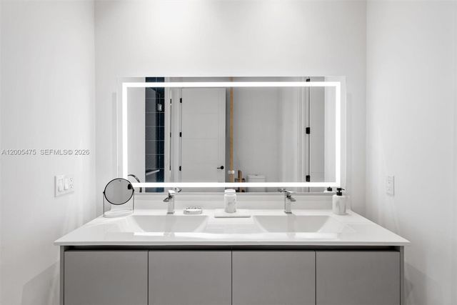 1030 15th St 300, Miami Beach, FL 33139