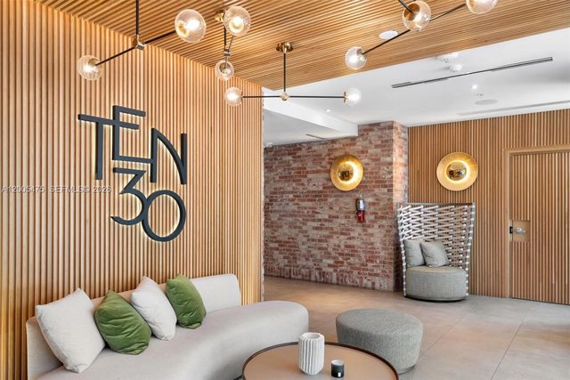 1030 15th St 300, Miami Beach, FL 33139