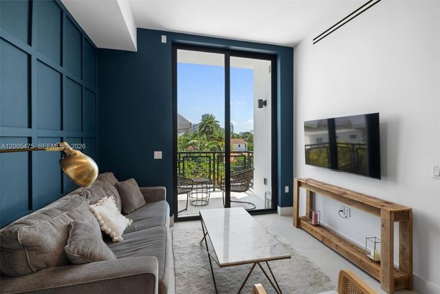 1030 15th St 300, Miami Beach, FL 33139