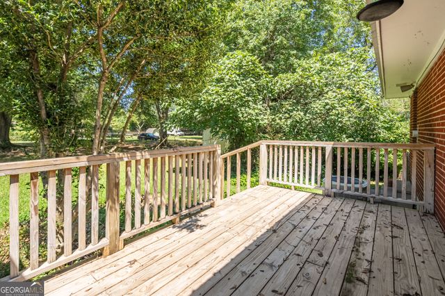 3732 Debbie Lane, Powder Springs, GA 30127