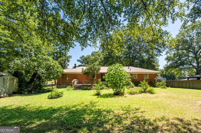 3732 Debbie Lane, Powder Springs, GA 30127
