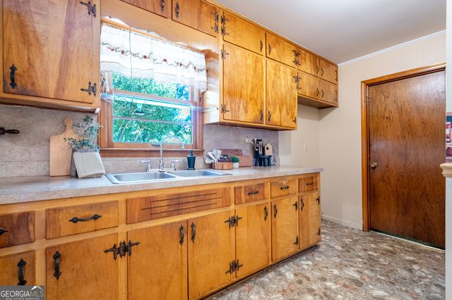3732 Debbie Lane, Powder Springs, GA 30127