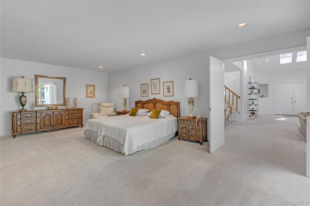 6 Gerriet Court, Northport, NY 11768
