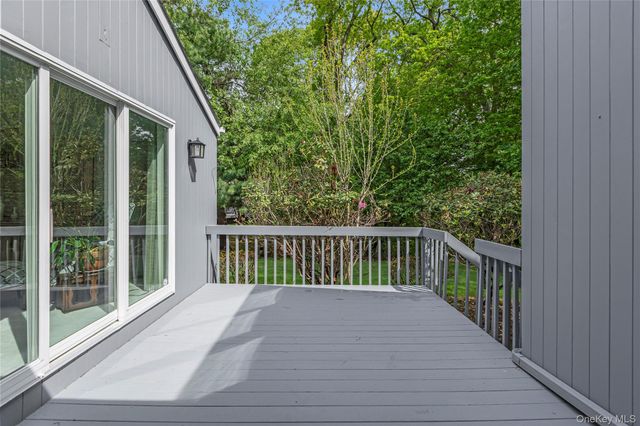 6 Gerriet Court, Northport, NY 11768
