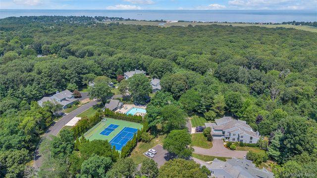 6 Gerriet Court, Northport, NY 11768