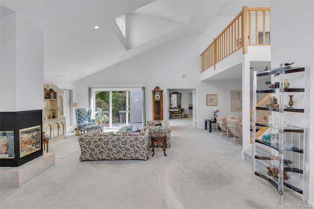 6 Gerriet Court, Northport, NY 11768