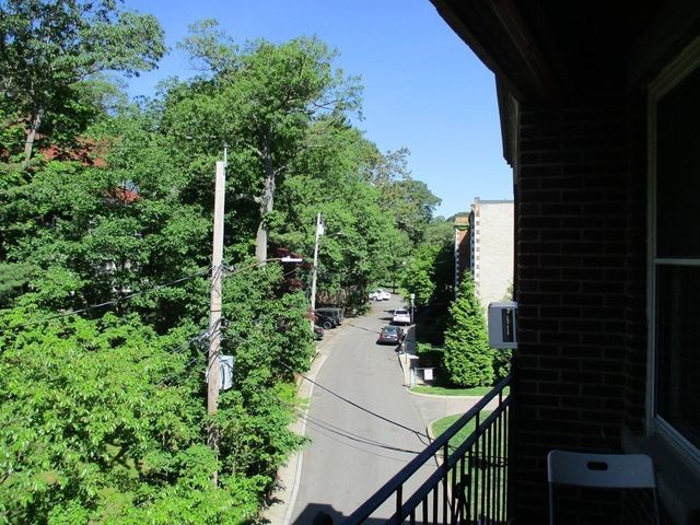 19 Colliston Rd. 11, Boston, MA 02135