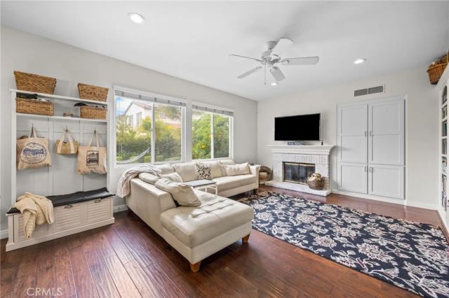 2707 Ashwood, Costa Mesa, CA 92626