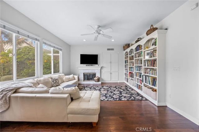 2707 Ashwood, Costa Mesa, CA 92626
