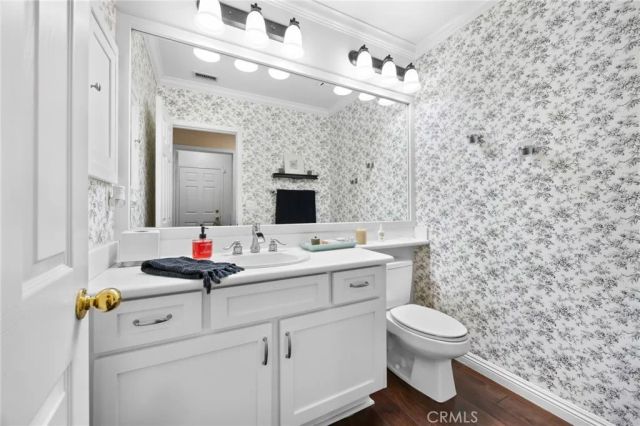 2707 Ashwood, Costa Mesa, CA 92626