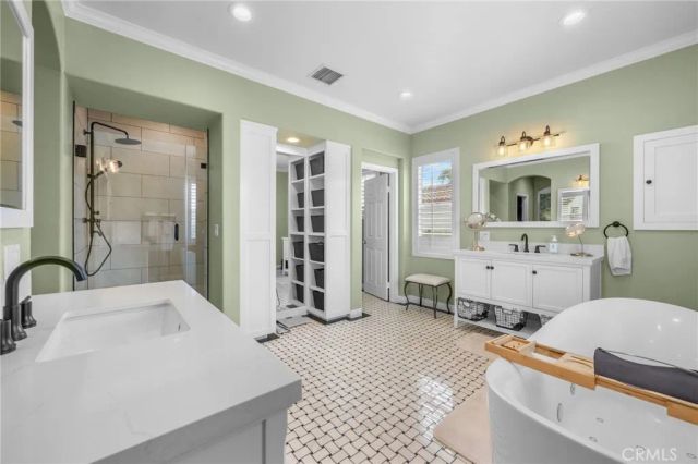 2707 Ashwood, Costa Mesa, CA 92626