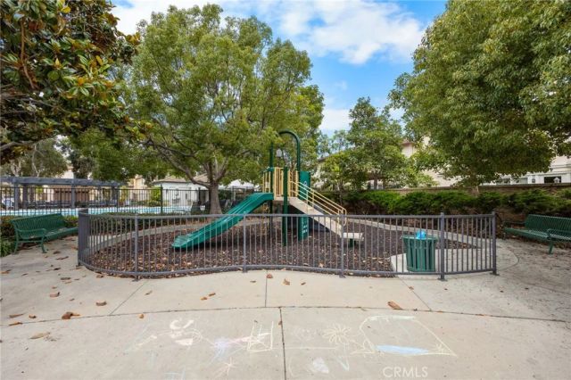 2707 Ashwood, Costa Mesa, CA 92626
