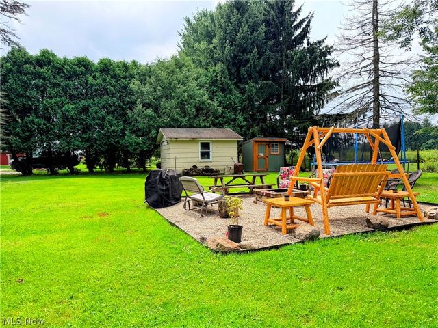 728 Johnson Plank Road NE, Warren, OH 44481