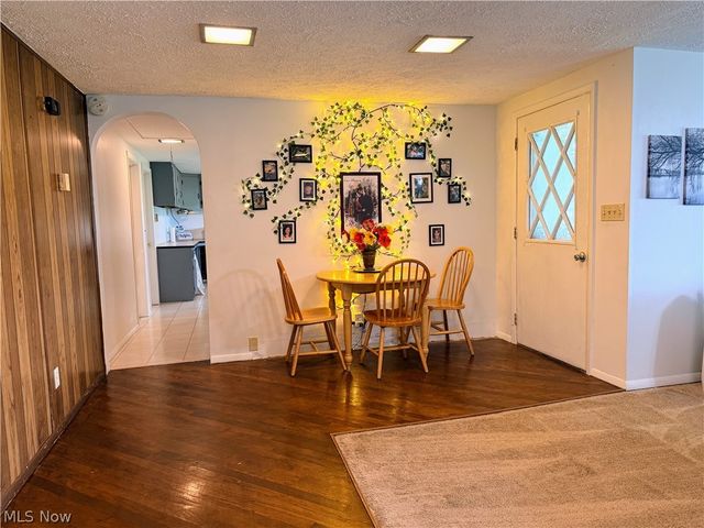 728 Johnson Plank Road NE, Warren, OH 44481