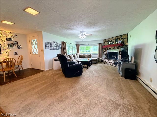 728 Johnson Plank Road NE, Warren, OH 44481