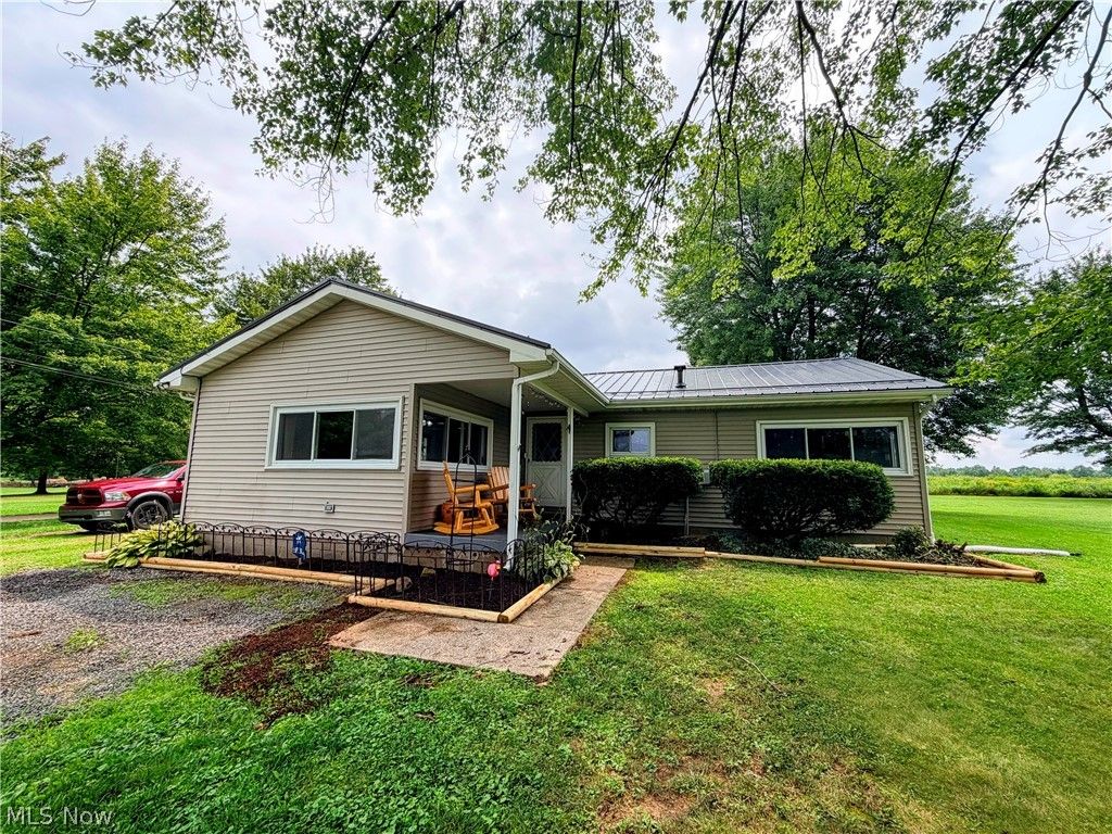 728 Johnson Plank Road NE, Warren, OH 44481