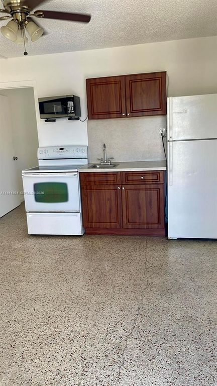 59 W 26th St 6, Hialeah, FL 33010