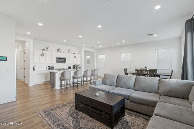 19770 W MONTECITO Avenue, Litchfield Park, AZ 85340